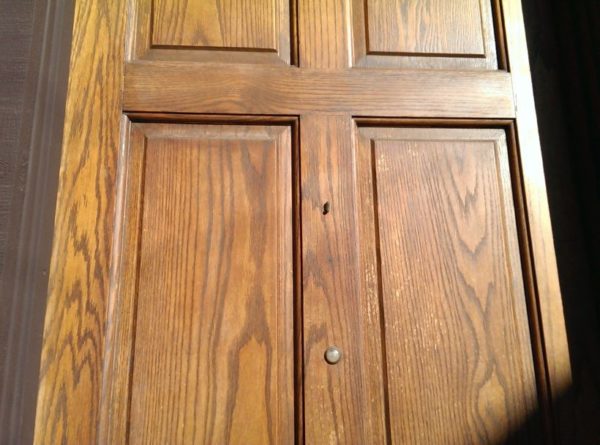 How I Re-Stained My Front Door