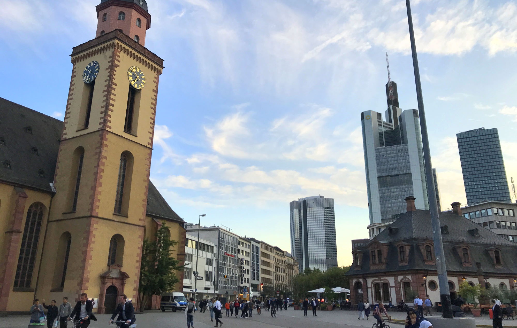 Contrast between old and new in Frankfurt